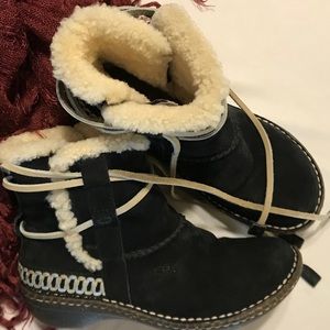 UGG Australia Cove Suede Ankle Boots